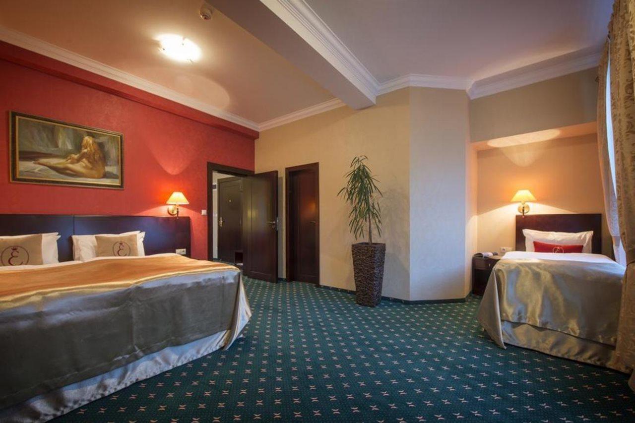 Hotel Europa Попрад Экстерьер фото