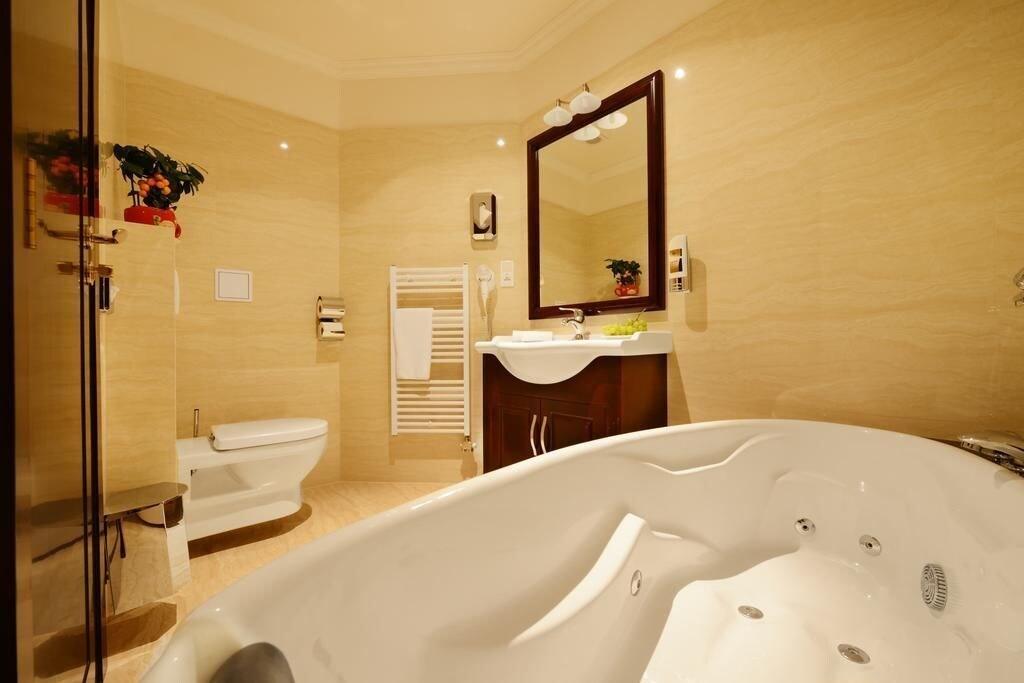 Hotel Europa Попрад Экстерьер фото