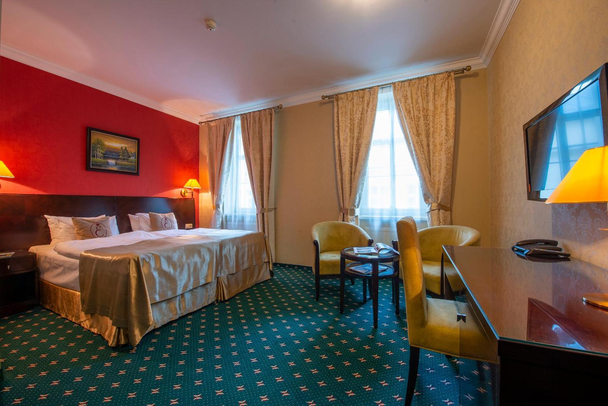 Hotel Europa Попрад Экстерьер фото