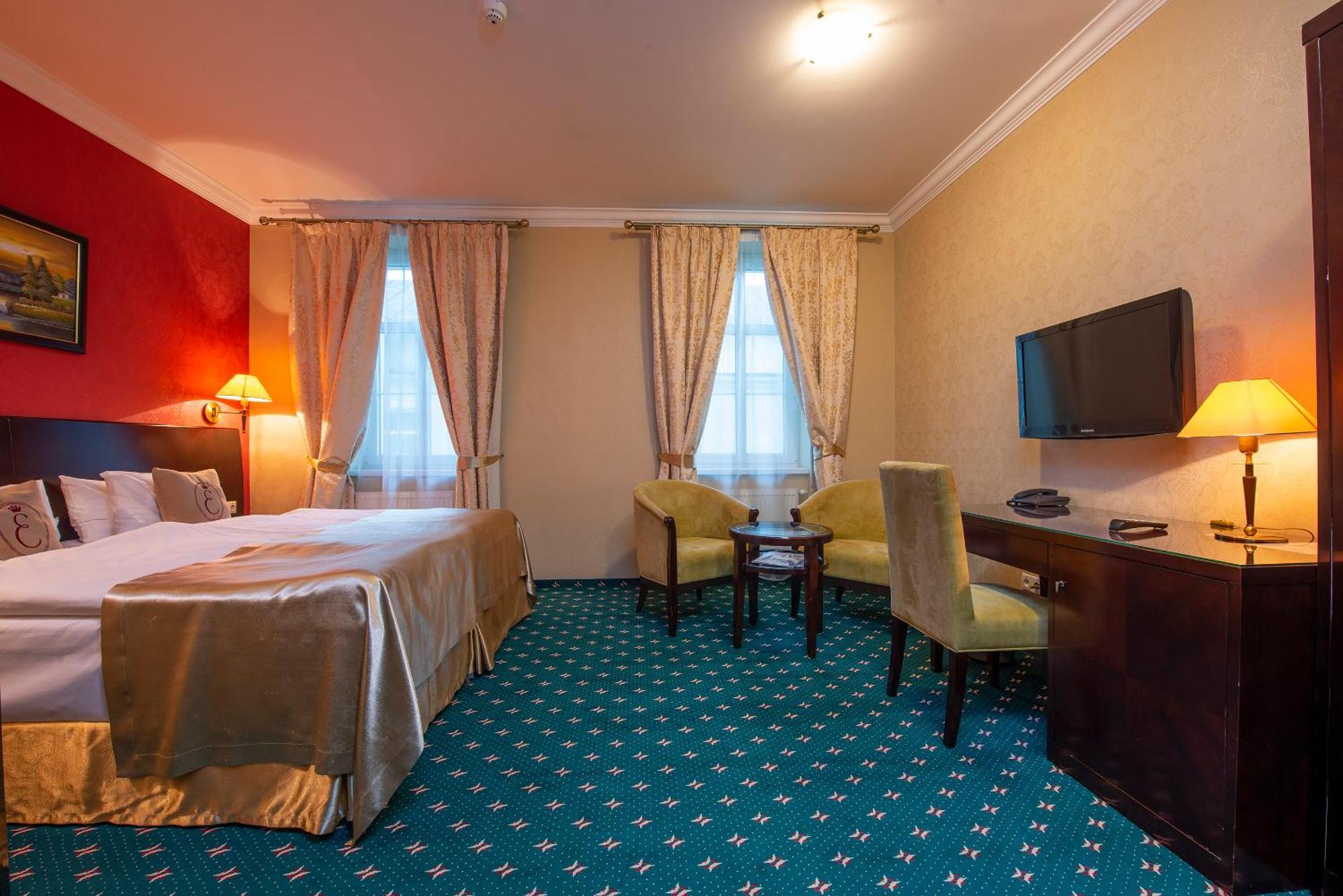 Hotel Europa Попрад Экстерьер фото